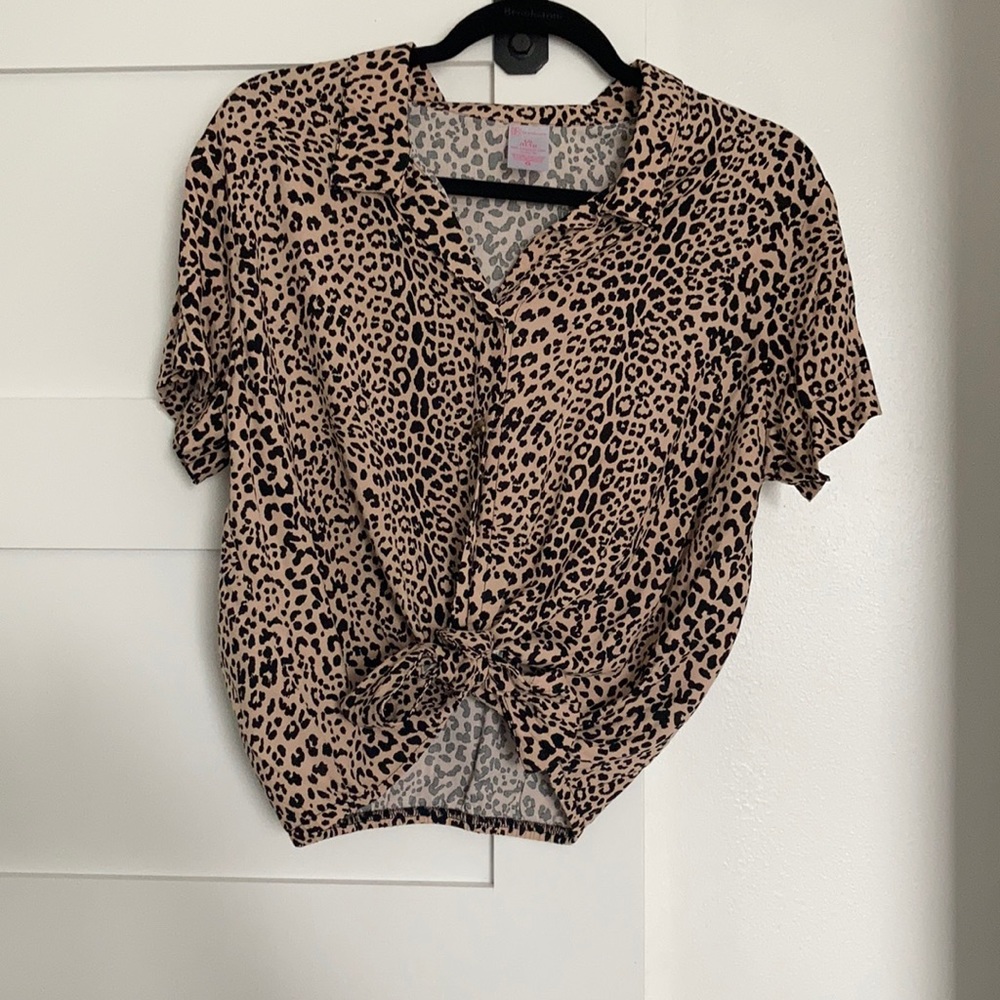 Animal print crop blouse
